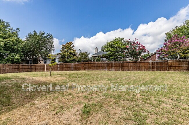 Building Photo - 6323 Big Bend Cove