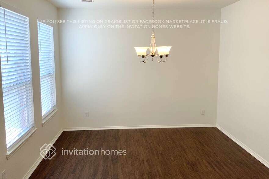 Building Photo - 1609 White Dove Ln