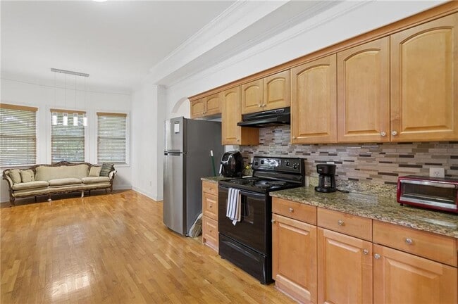 Building Photo - 649 Peeples St SW
