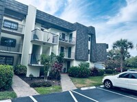 Building Photo - 1617 Spoonbill Ln