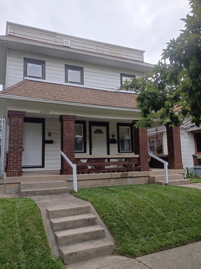 Building Photo - 2322-2324 Eastview Ave