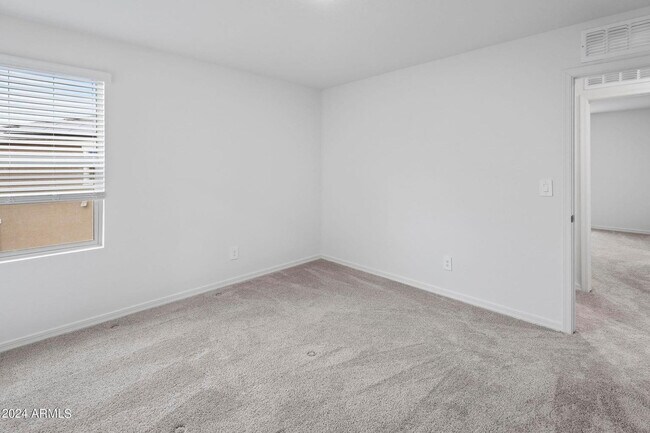 Building Photo - 9637 W Agora Ln