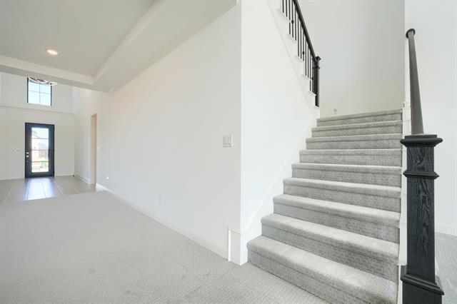 Building Photo - 370 Shirebrook Ln