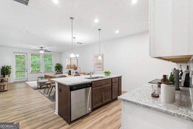Building Photo - 1449 Proust Ln