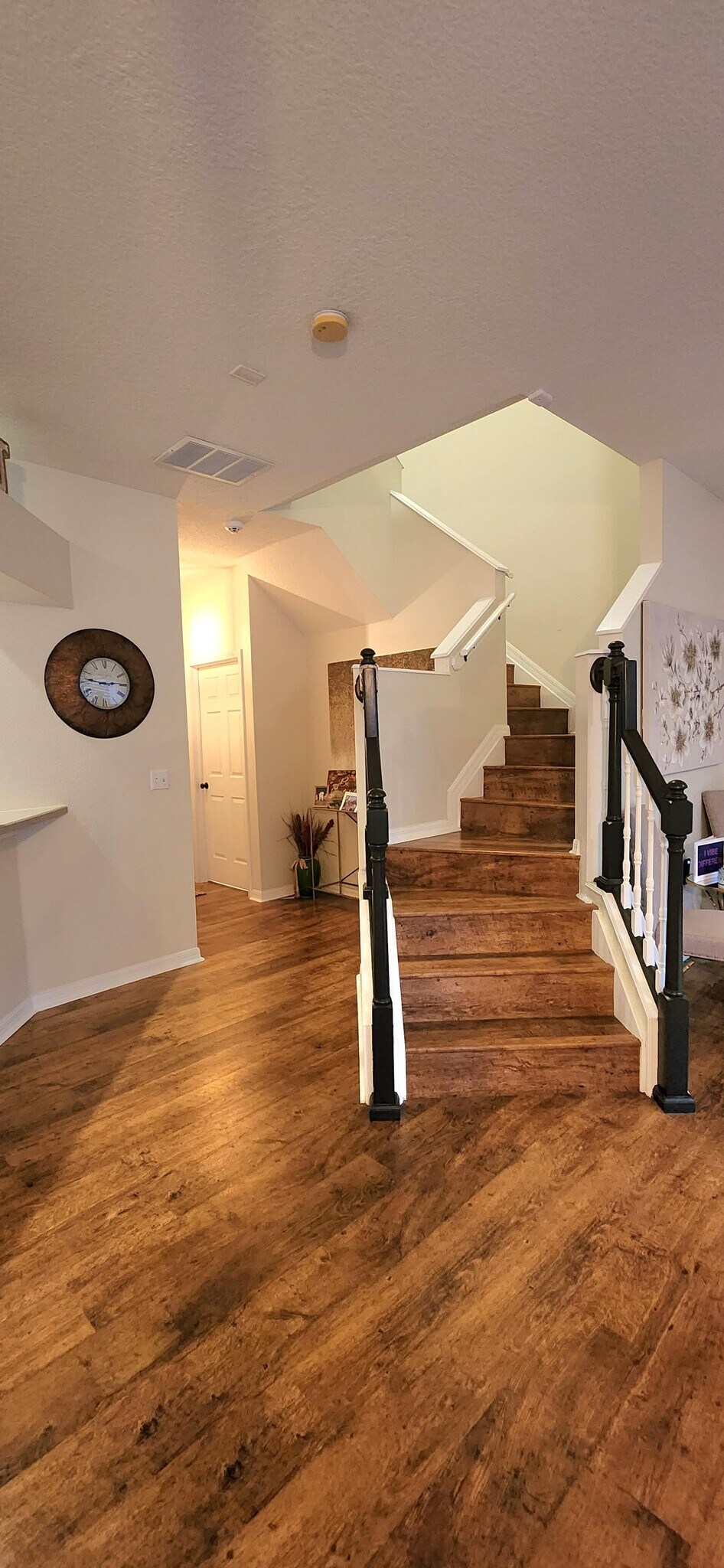 Building Photo - 27604 Pleasure Ride Loop