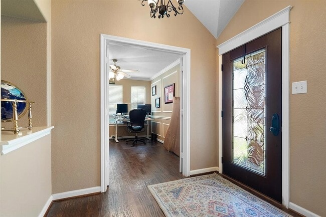 Building Photo - 2912 Day Star Dr