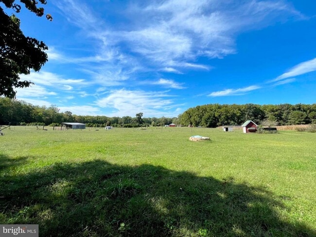 Building Photo - 10960 Earnshaw Ln