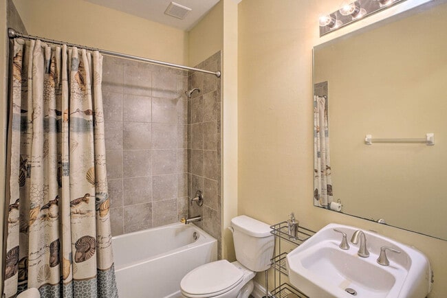 Building Photo - 3943 Ashentree Ct