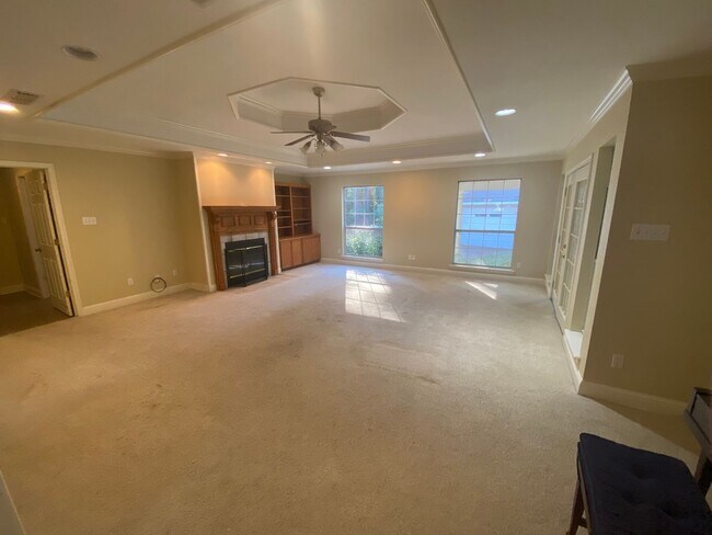 Building Photo - ** Charming 3 Bedroom/2 Bath Blanchard Home **