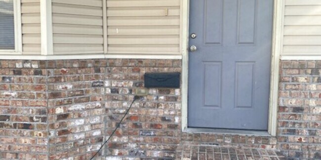 Primary Photo - Fair St Apartments - Premier Data Works LLC