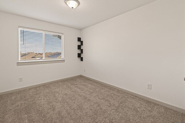 Building Photo - 7538 Keystone Blossom Trl