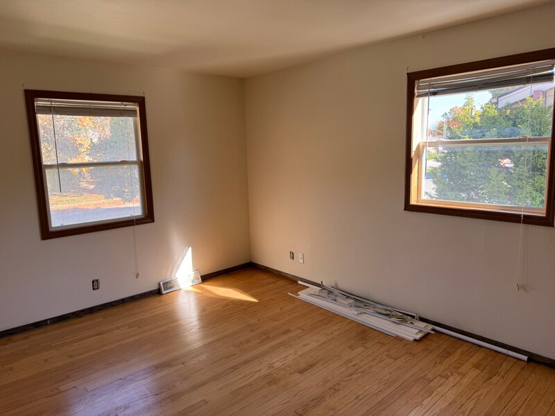 Building Photo - 9309 W Morgan Ave