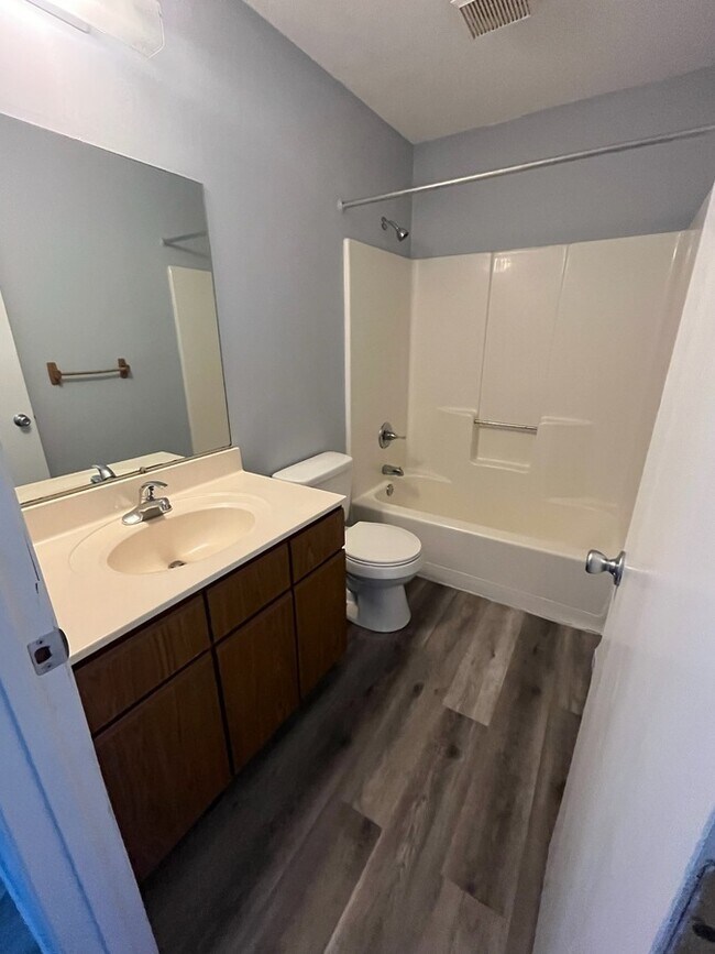 Building Photo - 631 136th Ave