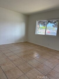 Building Photo - 9711 Somerset Blvd