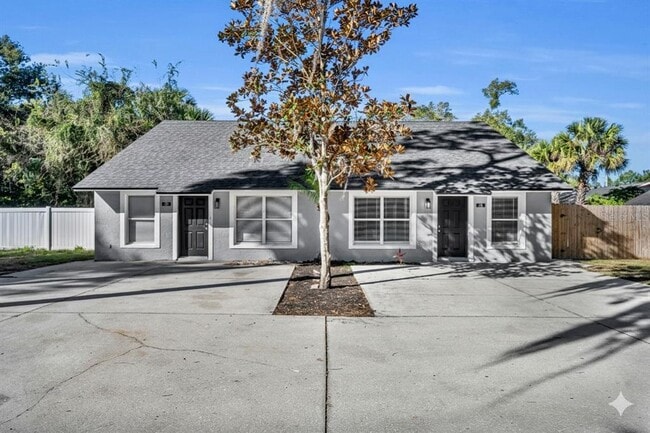 Building Photo - 782 LINCOLN Pky