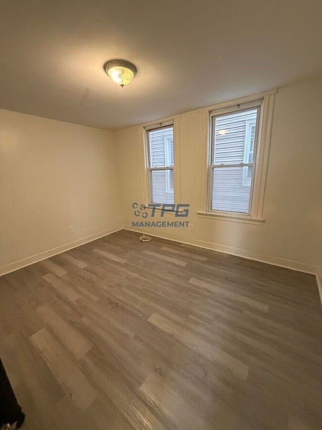 Building Photo - 130 Milford Ave