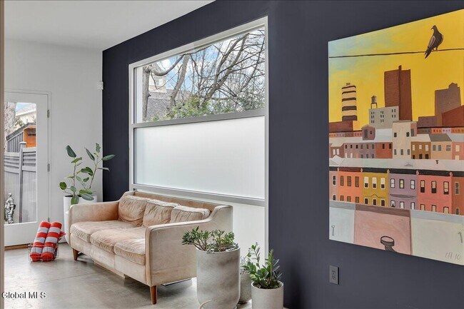 Building Photo - 18 Granite St