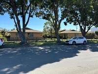 Building Photo - Cute 2 Bd 1Ba Unit NE Santa Maria