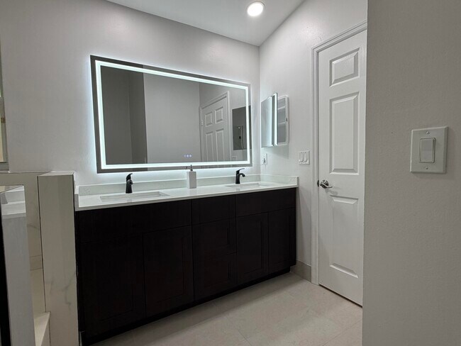 Building Photo - 3386 Treasure Ln