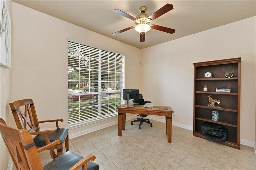 First floor office (4 room/bedroom) - 2108 Dry Tortugas Trl