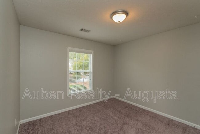 Building Photo - 7010 Antilles Dr