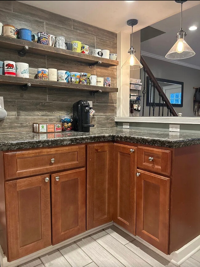 Building Photo - 2842 Coleen Ct