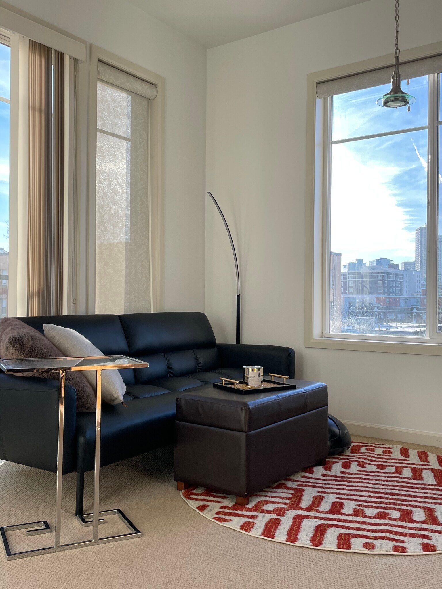 Building Photo - 124 Bellevue Ave E