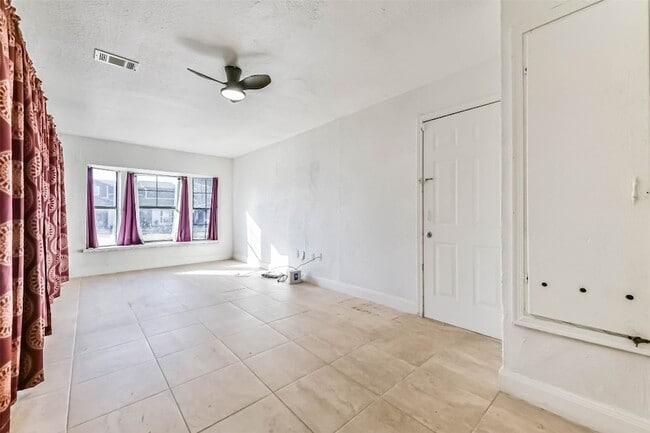Building Photo - 11411 Murr Way