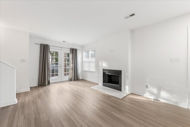 Building Photo - 1513 Briar Creek Rd