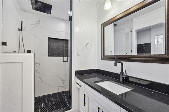 Building Photo - 6300 Topaz Way