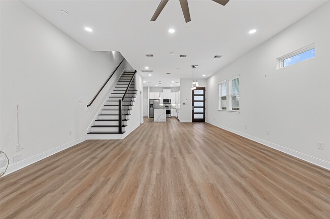 Building Photo - 6630 Highrock Rd