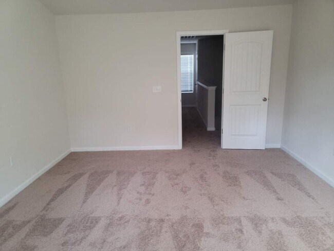Building Photo - Newer Construction Home in Creedmore Hills!