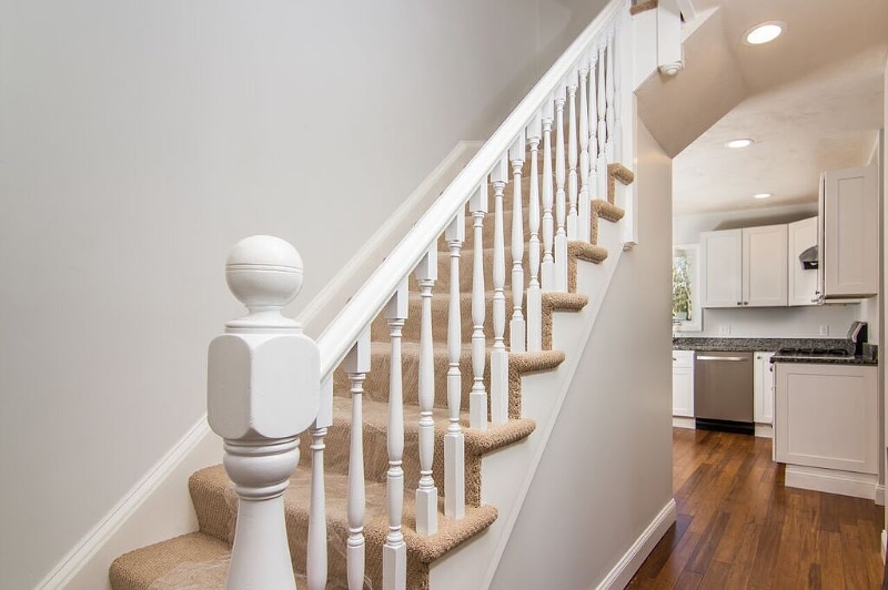 Building Photo - 10 Giles Ave