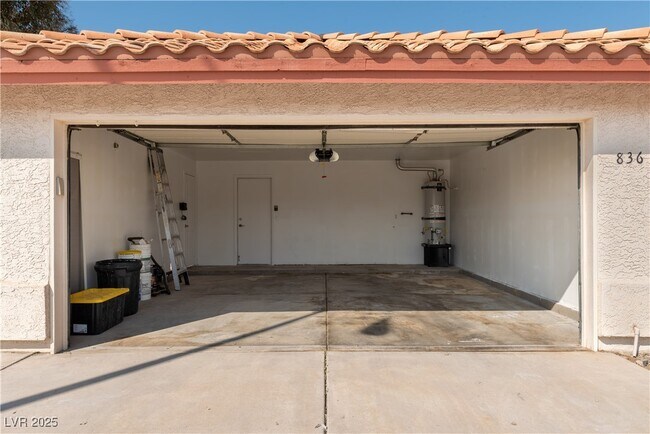 Building Photo - 836 Teal Wing Way