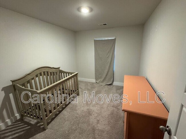 Building Photo - 29 Beachley Pl