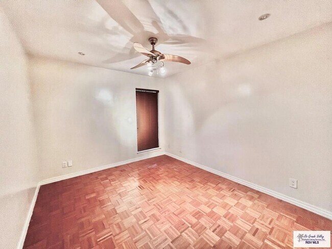 Building Photo - 6744 Central Blvd