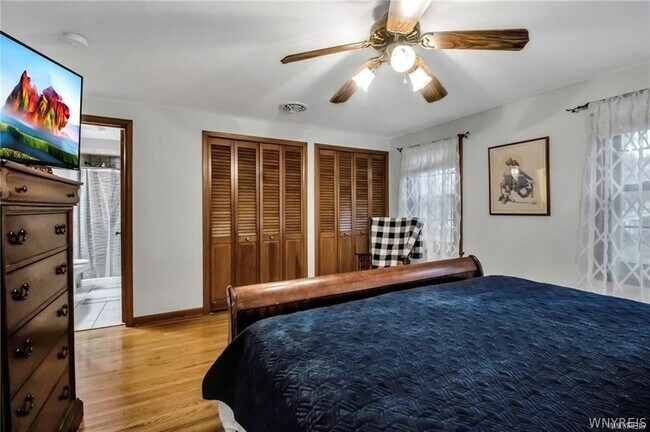 Building Photo - 97 Tartan Ln