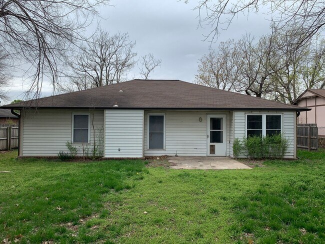 Building Photo - Don't let this one fool you-the inside is where it shines!