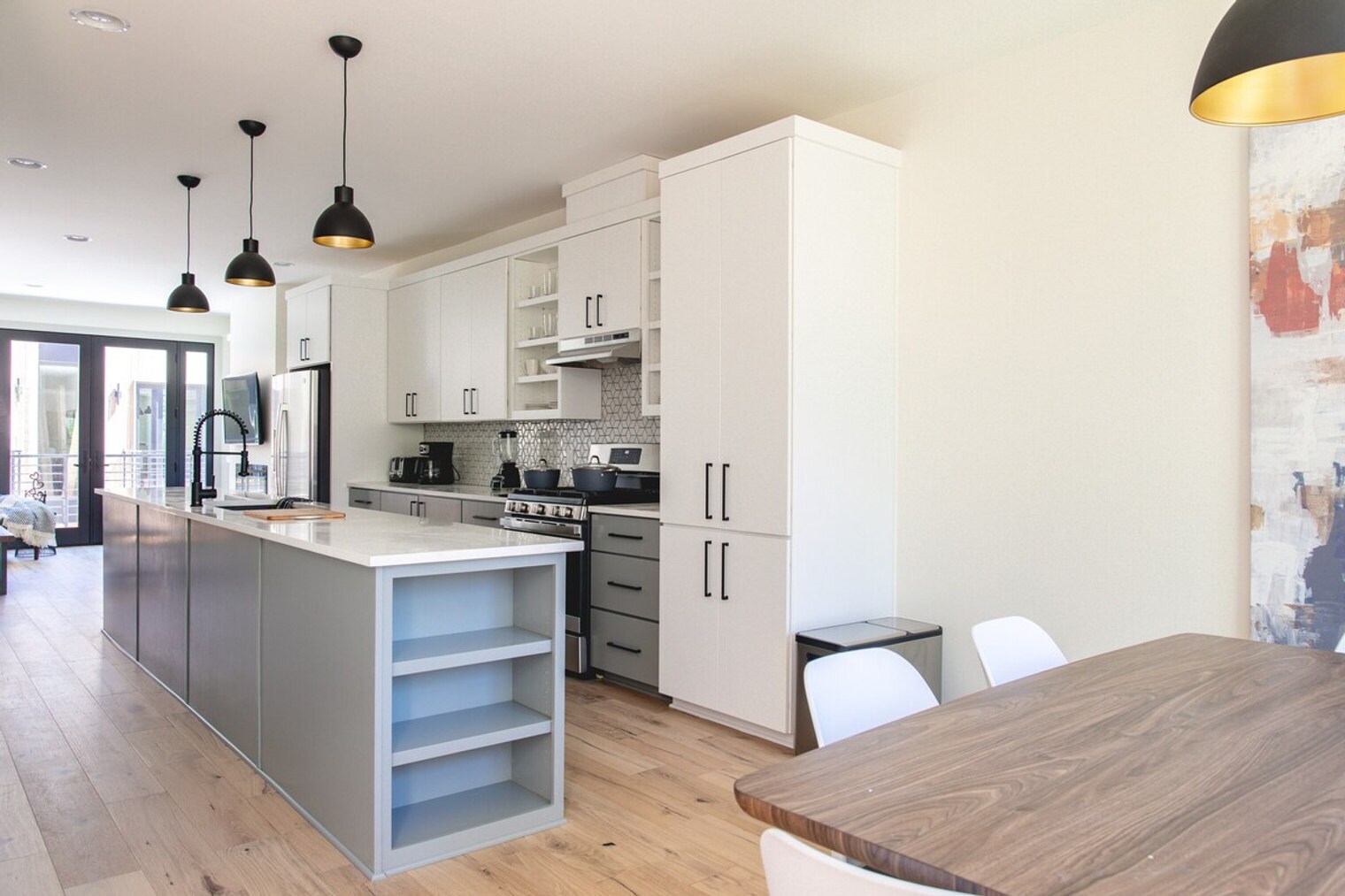 Building Photo - 315 NE Burwood Mews