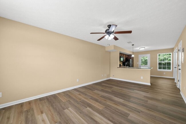 Building Photo - 2260 McCormick Lane