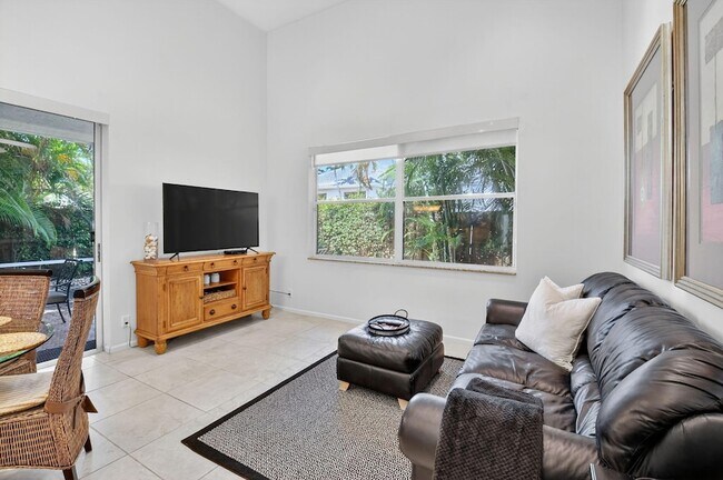 Building Photo - 6657 NW 25th Way