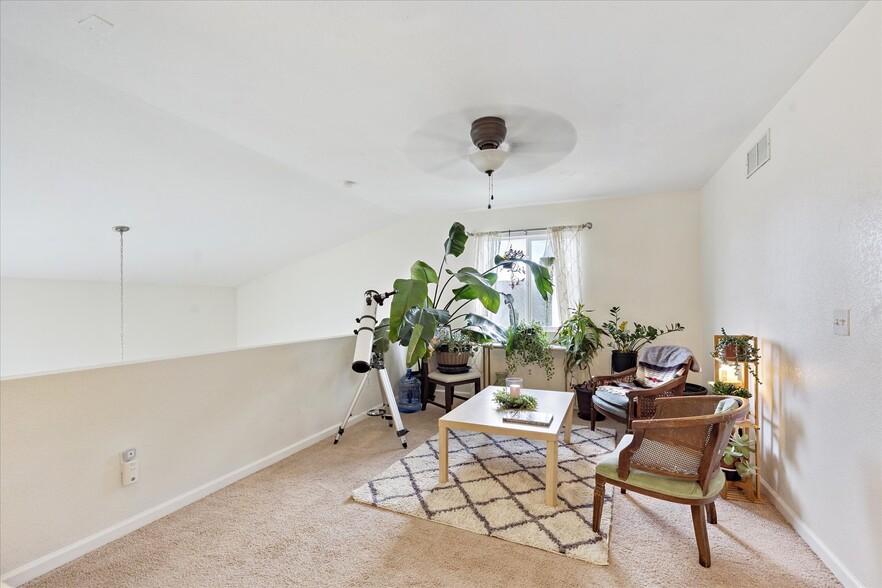 Building Photo - 5155 Golden Eagle Pky