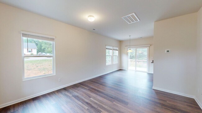 Building Photo - Singe Family Home