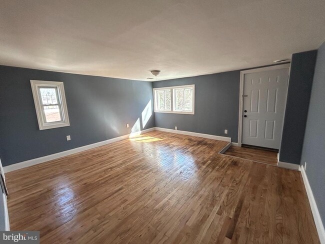 Building Photo - 34 Washington St