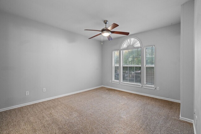 Building Photo - Pointe Condo - 360 / 2222 - Huge 1 Bd - Garage - Patio - Pool - Dog Park - $1090