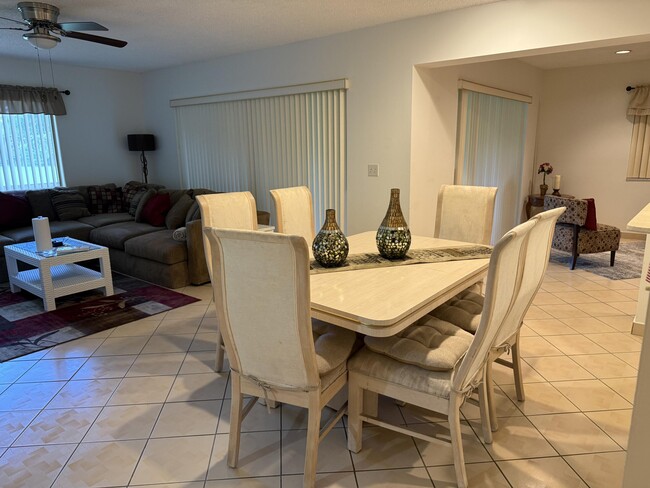 Building Photo - 14648 Bonaire Blvd