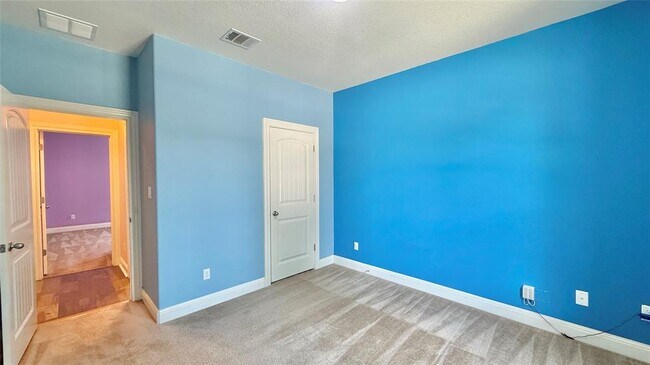 Building Photo - 4400 Trinity Woods St