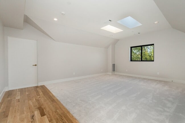 Building Photo - 4203 Normandy Ave