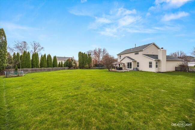 Building Photo - 2219 Beaumont Ct