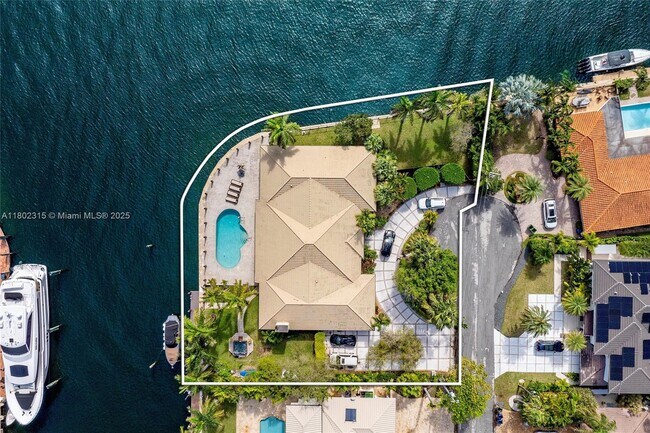 Building Photo - 655 Hibiscus Dr